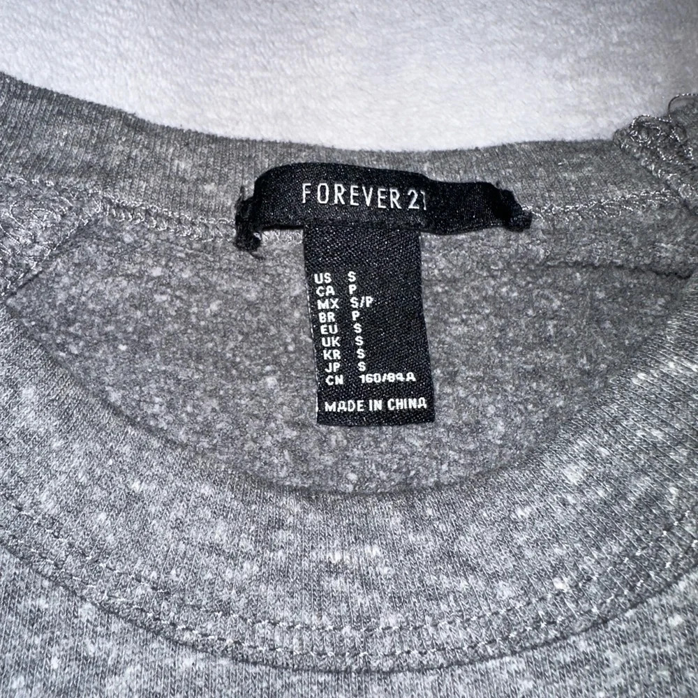 "Forever 21 Gray Long Sleeve with 'Beverly Hills' Graphic - Size Small" - Picture 2 of 3